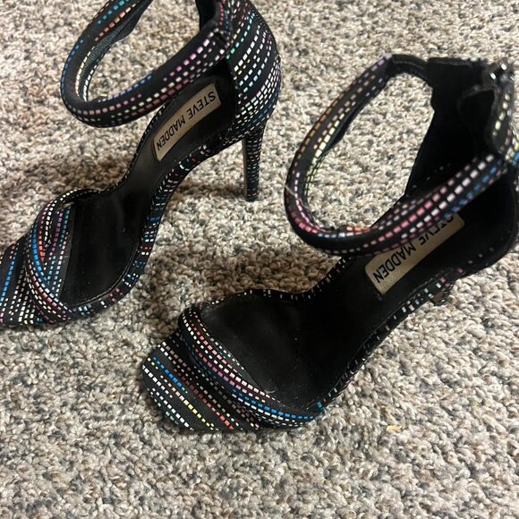 Steve Madden Women's multi Courts - Picture 2 of 4